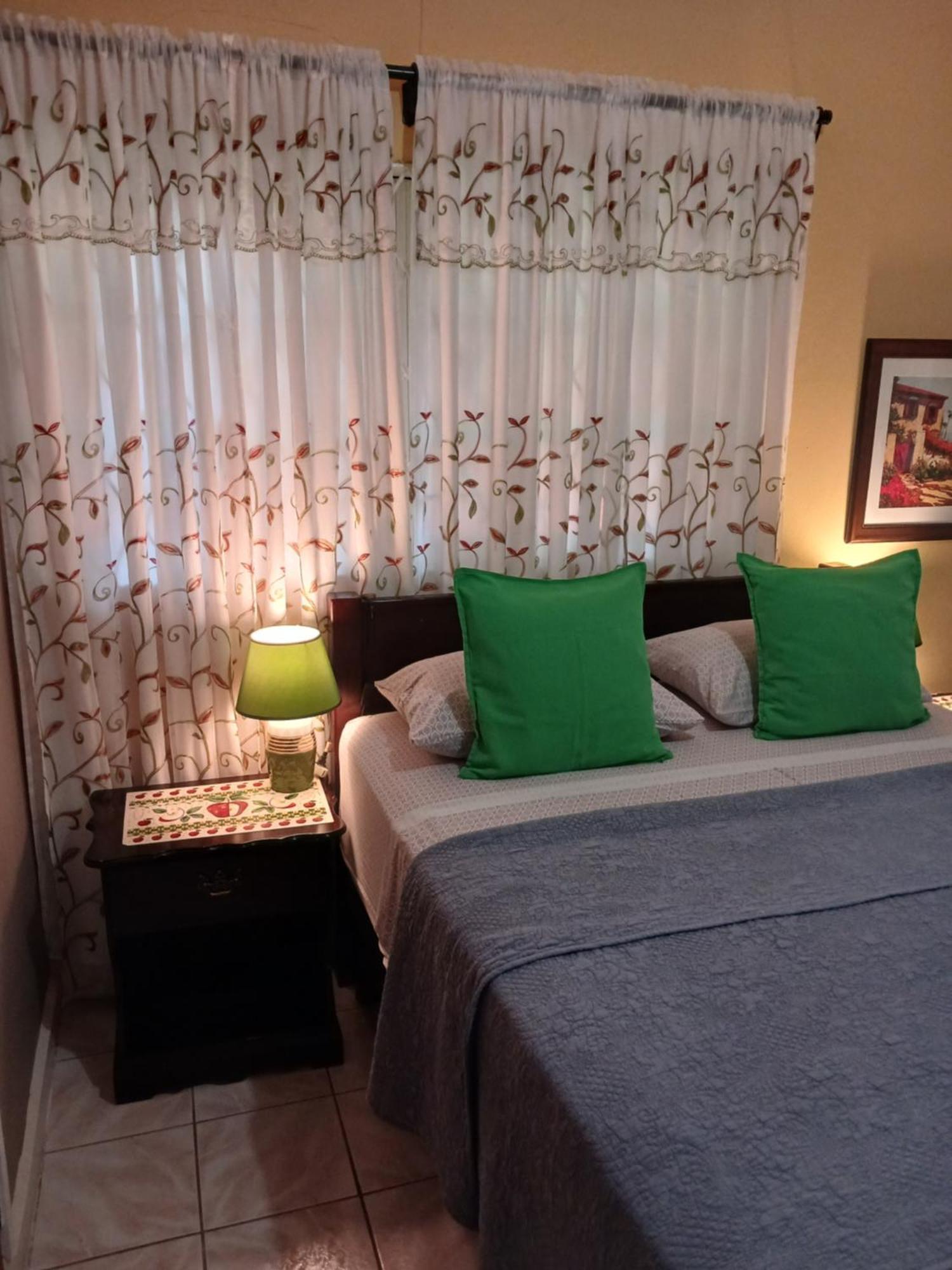 Ultimate Freedom Bed And Breakfast Santa Cruz Exterior photo
